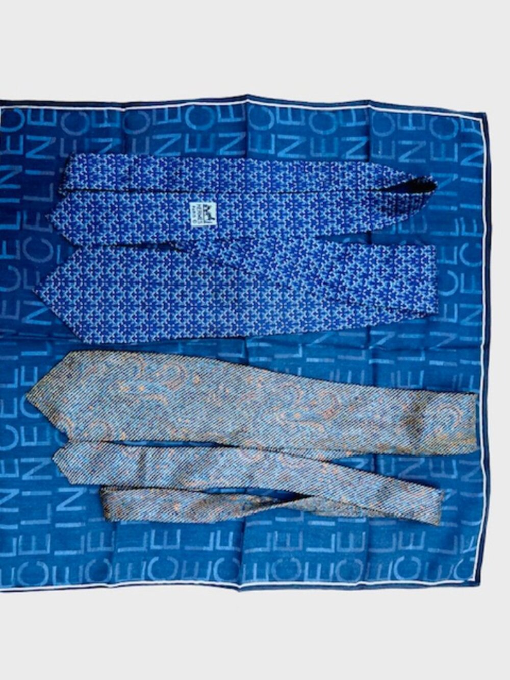 Set: 2 Classic Neck-Ties SilkHERMES Paris & MISSONI +1 Celine Handkerchief(71 - Picture 13 of 15